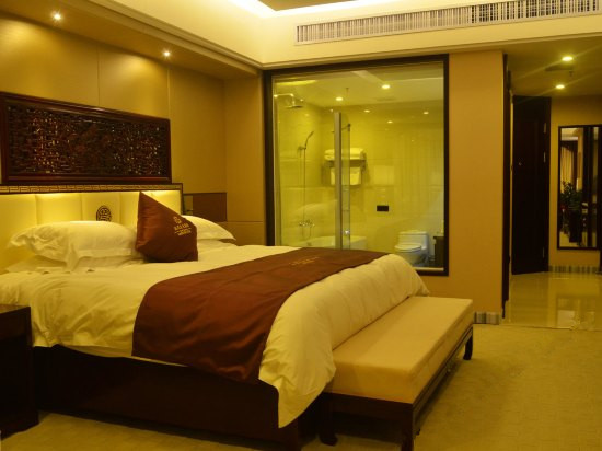 Luxemon Qinibagh Hotel